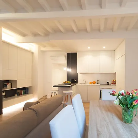 Banchi Nuovi, Modern And Cozy *
